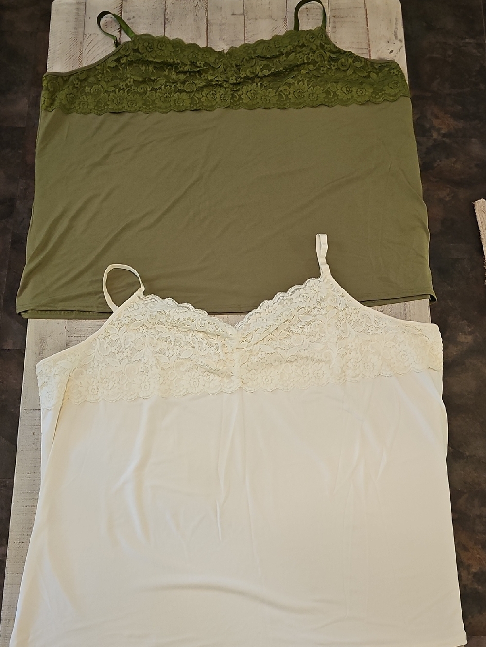 Avenue Bundle Lace-Trim Camisole Set in Olive Green & Cream NWOT